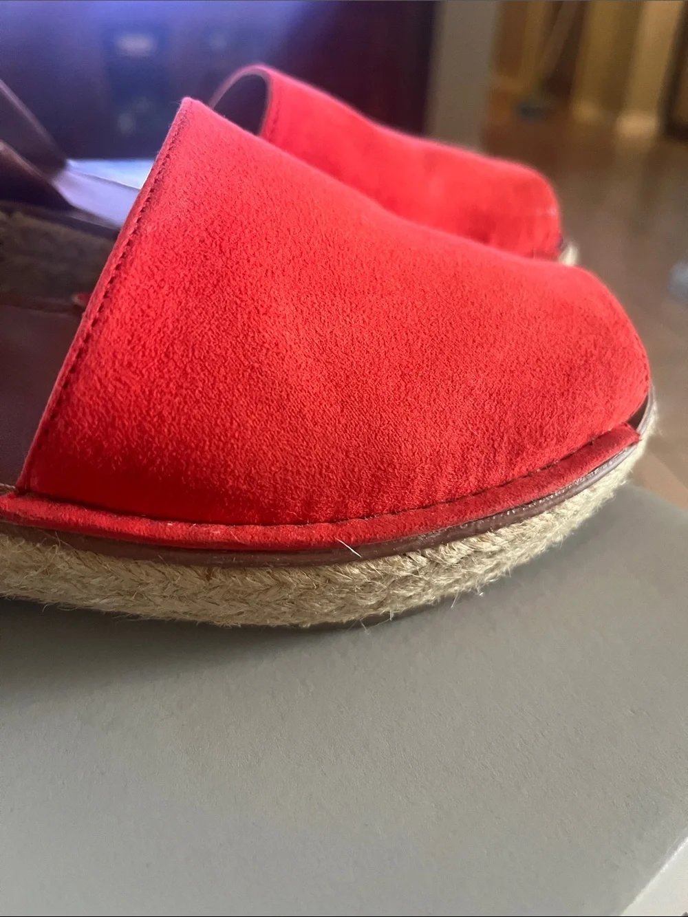 Kenneth Cole 🍒